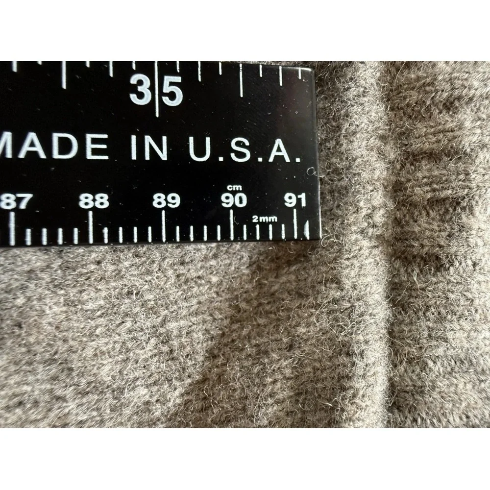 J‎ Crew Men’s 100% Lambswool Quarter Zip Pullover Sweater Size L Gray Knit FLAW